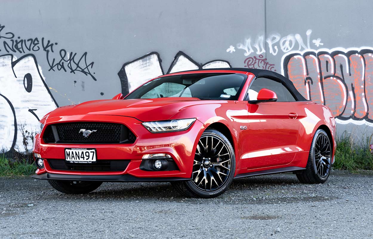 Team Hutchinson Ford - NZ's Ford Mustang Specialists